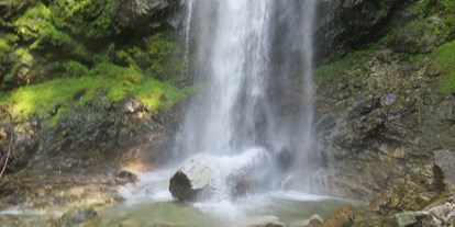 Wanderurlaub - Schwierigkeit Wanderungen: Rot - Vals - Mühlbach - Wanderung zum Wasserfall in Vintl - Falkensteiner Hotel & Spa Sonnenparadies