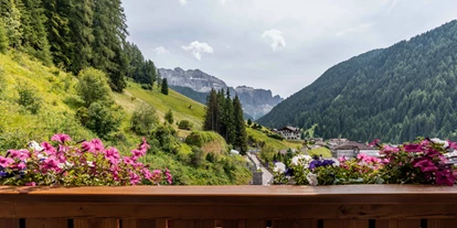 Wanderurlaub - kostenlose Wanderkarten - Colfosco - Ausblick aus dem Zimmer - Hotel Sun Valley