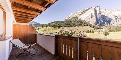 Wanderurlaub - Bettgrößen: Doppelbett - Tiers/St. Zyprian - Balkon - Hotel Miravalle
