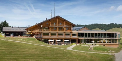 Wanderurlaub - Hotelbar - Ofterschwang - Almhotel Hochhäderich