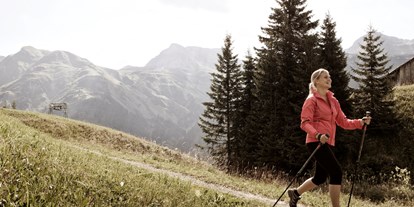 Wanderurlaub - geführte Wanderungen - Arlberg - Nordic Walken - Hotel Goldener Berg