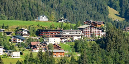 Wanderurlaub - Ausrüstungsverleih: Rucksäcke - Ofterschwang - Panoramalage in Riezlern - Hotel Erlebach