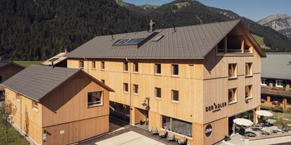 Wanderurlaub - Infopoint - Damüls - Außenansicht Apartmenthaus - Der Adler Schoppernau