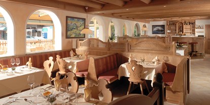 Wanderurlaub - persönliche Tourenberatung - Vals (Vals) - Speisesaal und Bar - Hotel Augarten