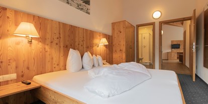 Wanderurlaub - Hüttenreservierung - Tirol - Apartment Fluchthorn - Berghotel Rasis