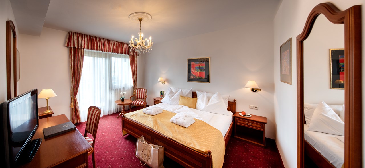 Hotel Christof Zimmerkategorien Doppelzimmer Komfort "Pinot Bianco"