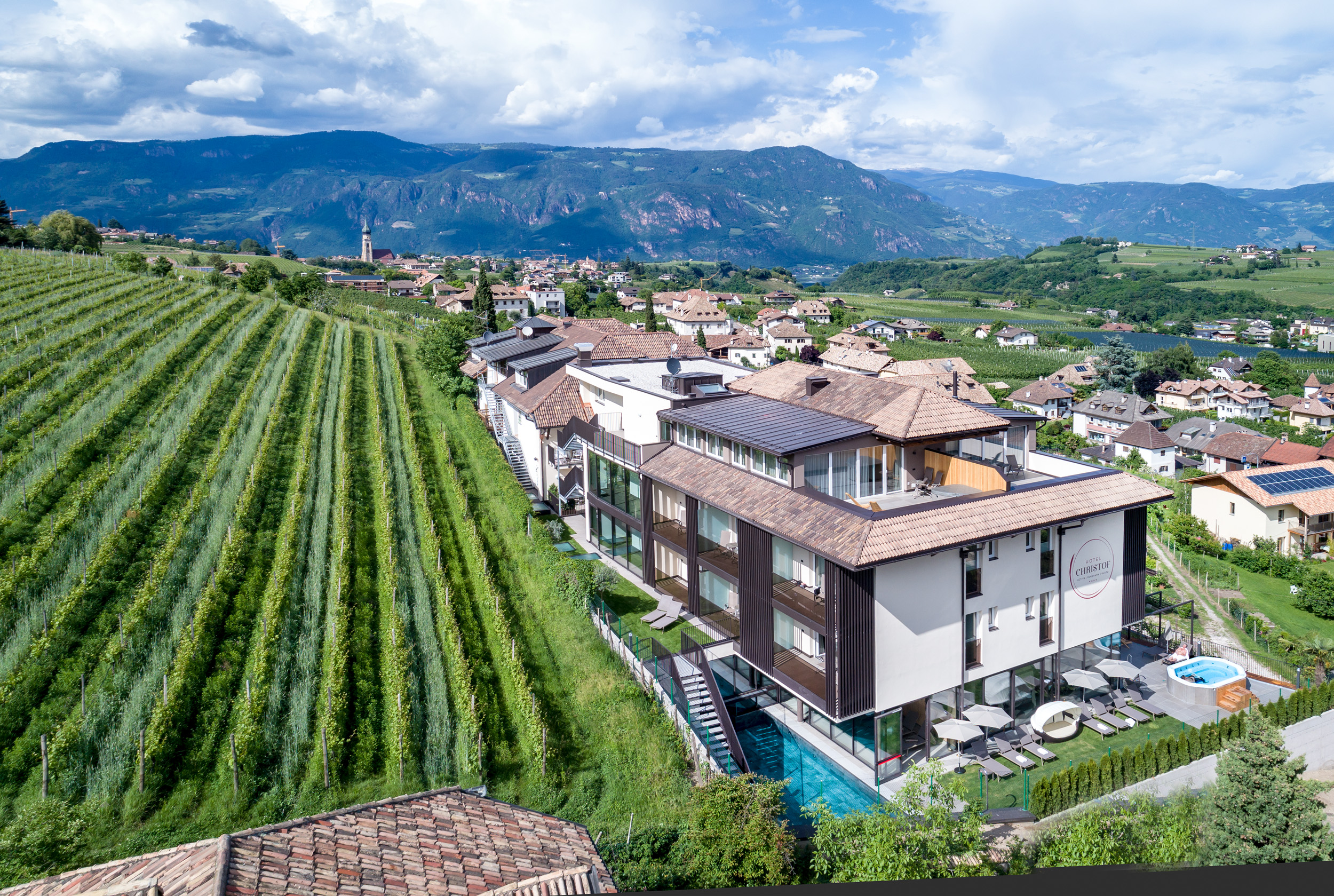 Wanderhotel: Hotel mit Umgebung - Hotel Christof