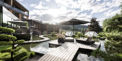 Wanderurlaub - Pools: Schwimmteich - Südtirol - Alpine Spa Resort Viktoria
