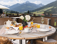 Wanderhotel: Herrliche Ausblicke beim reichhaltigen Frühstück auf der Panoramaterrasse 

 - Der Alpbacherhof
