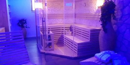 Wanderurlaub - Allgäu - Sauna mit farbigem Licht - Landhaus Ohnesorg Partner der KönigsCard