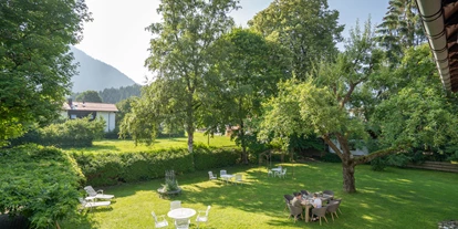 Wanderurlaub - Pools: Schwimmteich - Garten mit Bergblick, Sonnenterrasse zum Frühstücken - Geldernhaus ***S Hotel garni