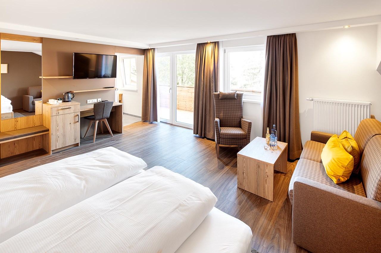 Kühberg – Das Hotel über Oberstdorf Zimmerkategorien Premiumzimmer Kiefer