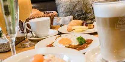Wanderurlaub - Fahrstuhl - Bayern - Frühstück - Hotel Ruhpoldinger Hof