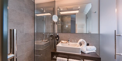 Wanderurlaub - Fahrstuhl - Bayern - Bad Neubau - Hotel Ruhpoldinger Hof