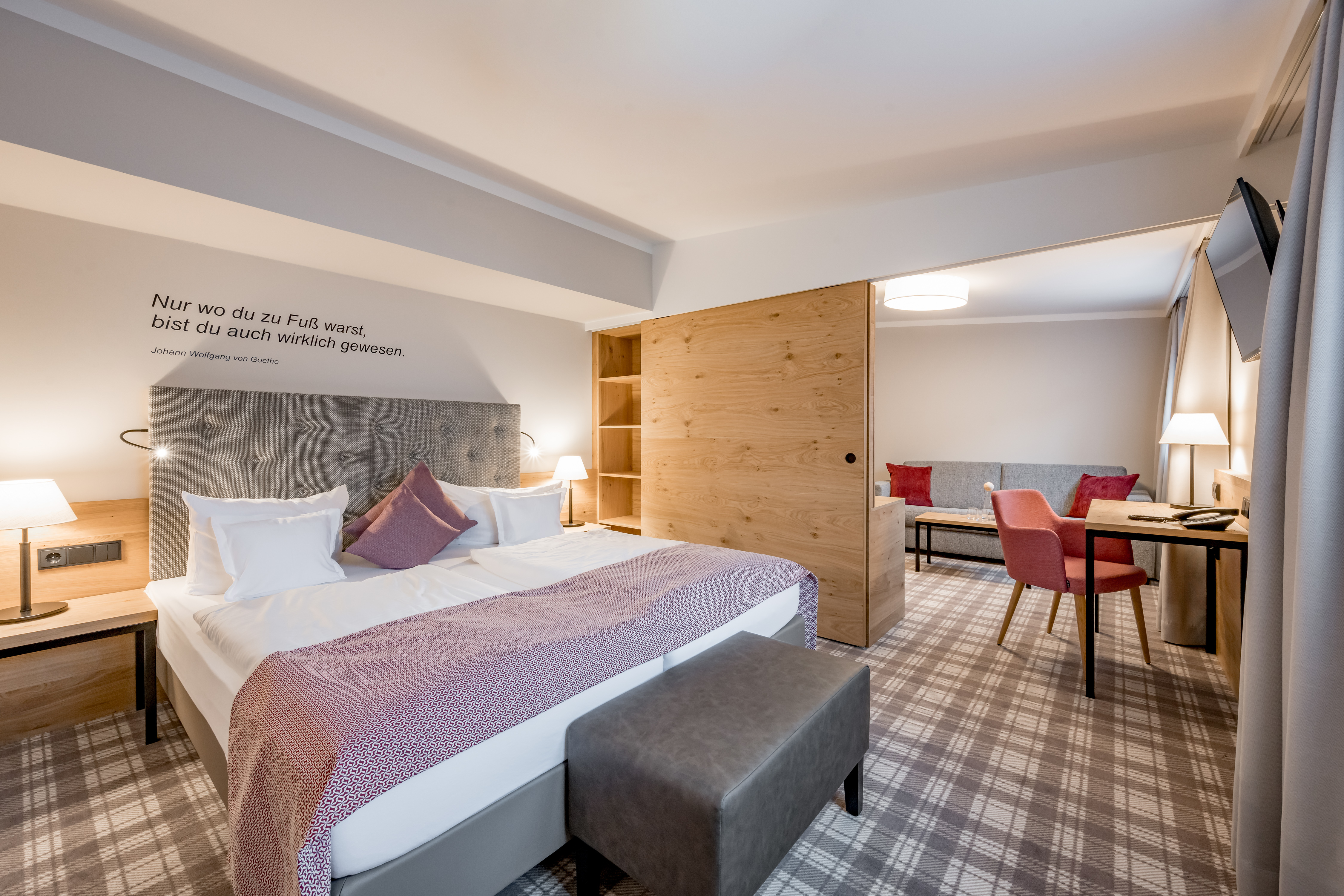 Wanderhotel: Suite Kirchberg / Schlafraum - Hotel Ruhpoldinger Hof