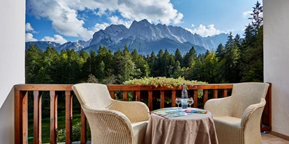 Wanderurlaub - Fahrstuhl - Bayern - Blick vom Seehaus - Hotel am Badersee
