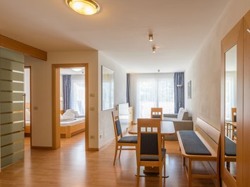 Glanzhof Hotel & Apartments Zimmerkategorien Apartment mit Garten oder Balkon