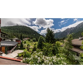 Wanderhotel: Wander in Toblach - Romantik Hotel Santer