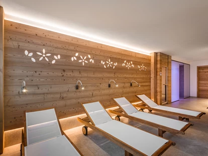 Wanderurlaub - ST. VIGIL - Dolasila, Entspannende Momente in der Privat-Spa  - Liondes Chalets