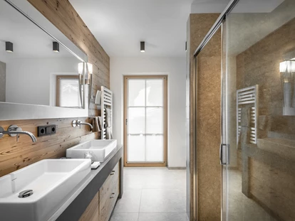 Wanderurlaub - ST. VIGIL - Bad mit Dusche - Liondes Chalets