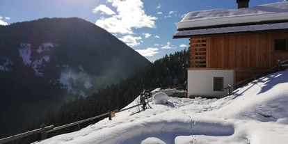Wanderurlaub - Pools: Schwimmteich - Südtirol - Winter - Naturchalet