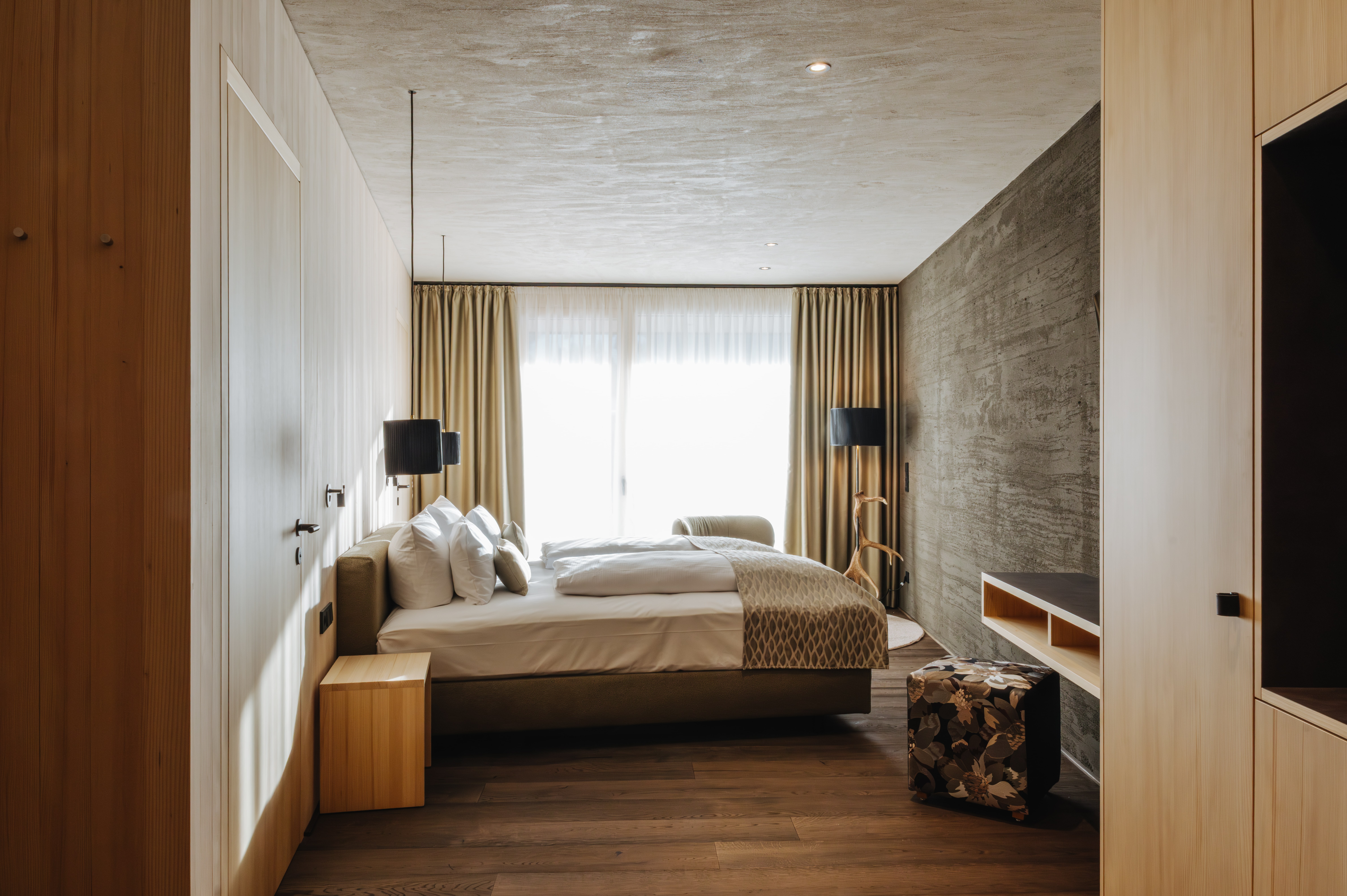 Wanderhotel: Torghele's Wald & Fluh