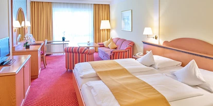 Wanderurlaub - Fahrstuhl - Bayern - Standard Zimmer - Hartls Parkhotel Bad Griesbach