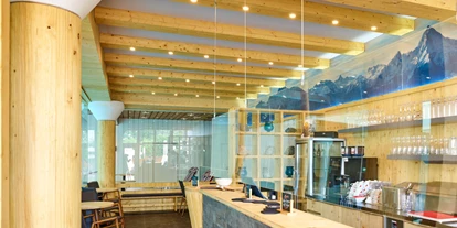 Wanderurlaub - Fahrstuhl - Bayern - Thermenbistro - Hartls Parkhotel Bad Griesbach