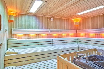 Wanderhotel: Finnische Sauna - Hartls Parkhotel Bad Griesbach
