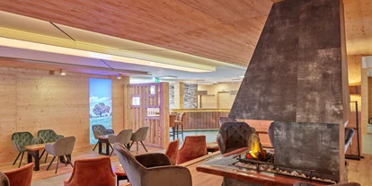 Wanderurlaub - Fahrstuhl - Bayern - Lobby - Hartls Parkhotel Bad Griesbach