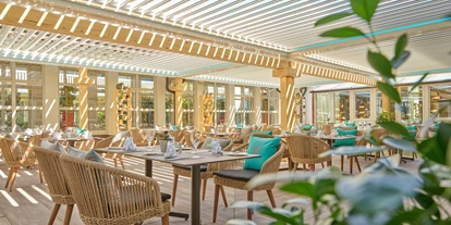 Wanderurlaub - Fahrstuhl - Bayern - Wintergarten - Hartls Parkhotel Bad Griesbach