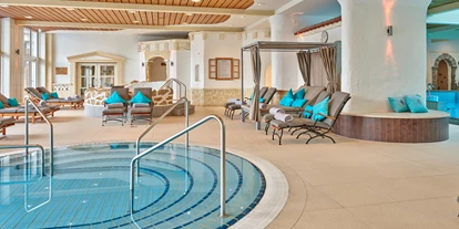 Wanderurlaub - Fahrstuhl - Bayern - Therme-Innenbereich - Hartls Parkhotel Bad Griesbach