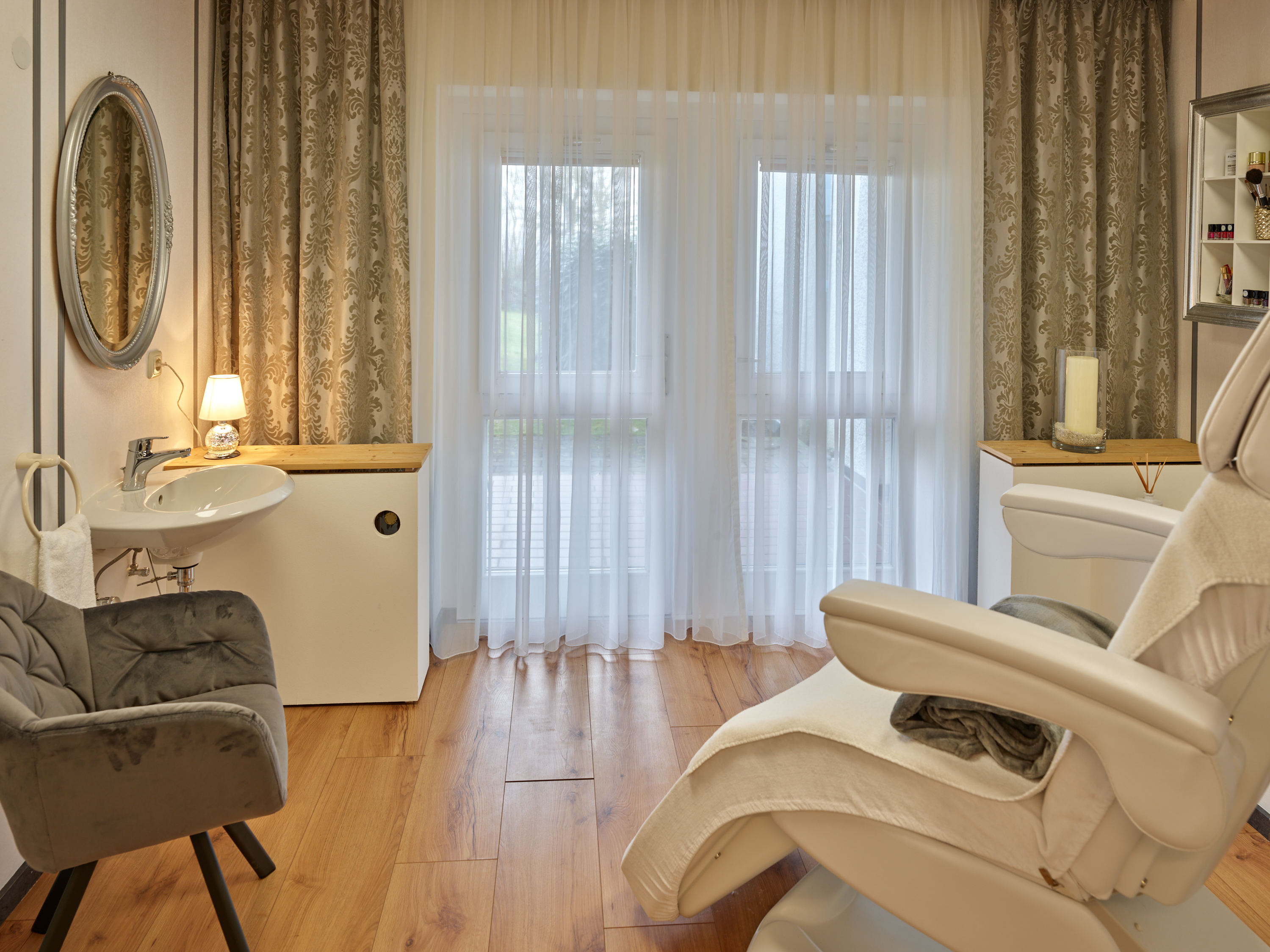 Wanderhotel: Beauty & SPA Lounge Behandlungsraum - Hartls Parkhotel Bad Griesbach