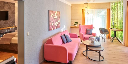 Wanderurlaub - Fahrstuhl - Bayern - Park Suite-Wohnbereich - Hartls Parkhotel Bad Griesbach
