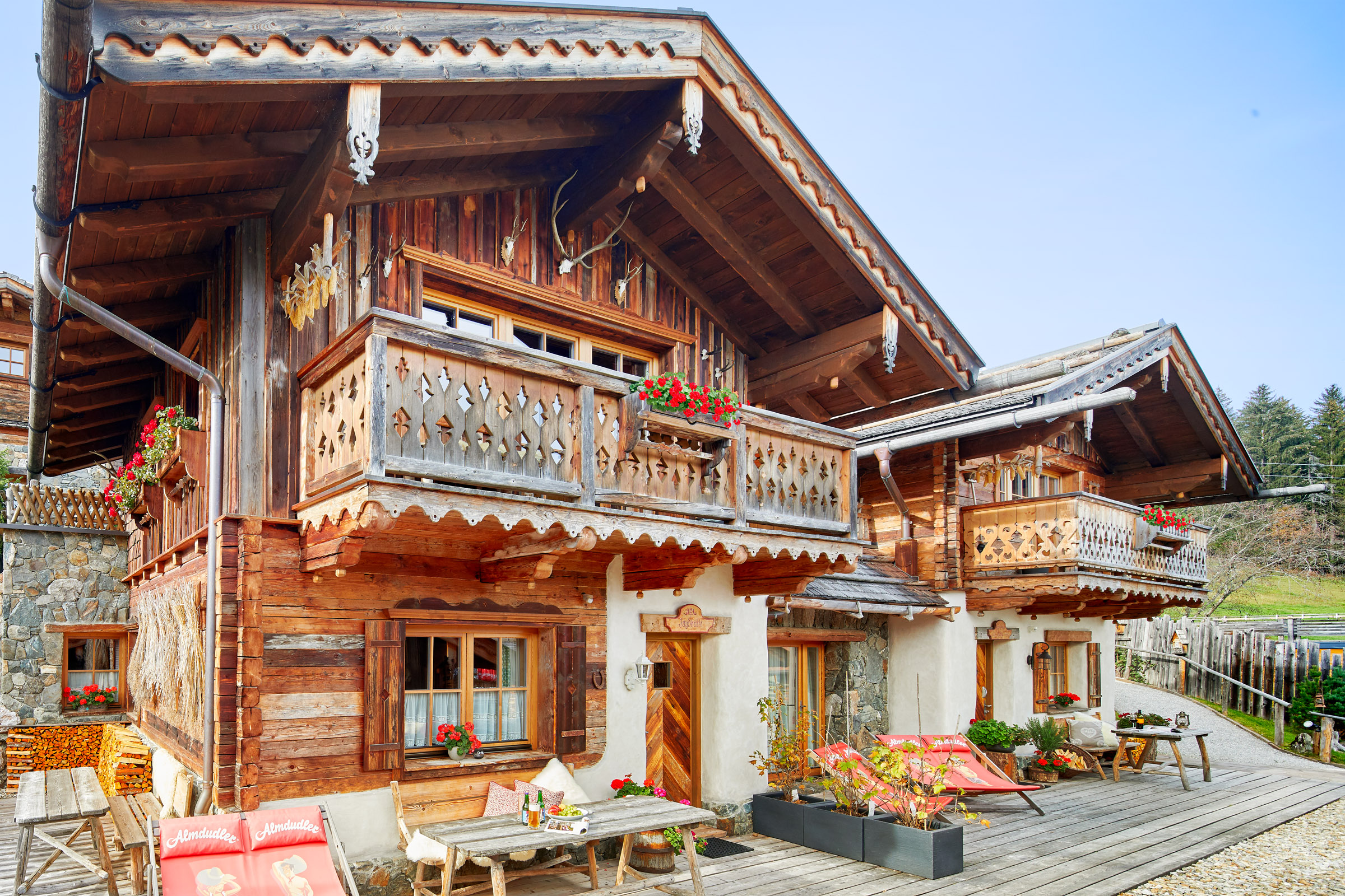 Almdorf Flachau Zimmerkategorien Hütte 4-6 Personen