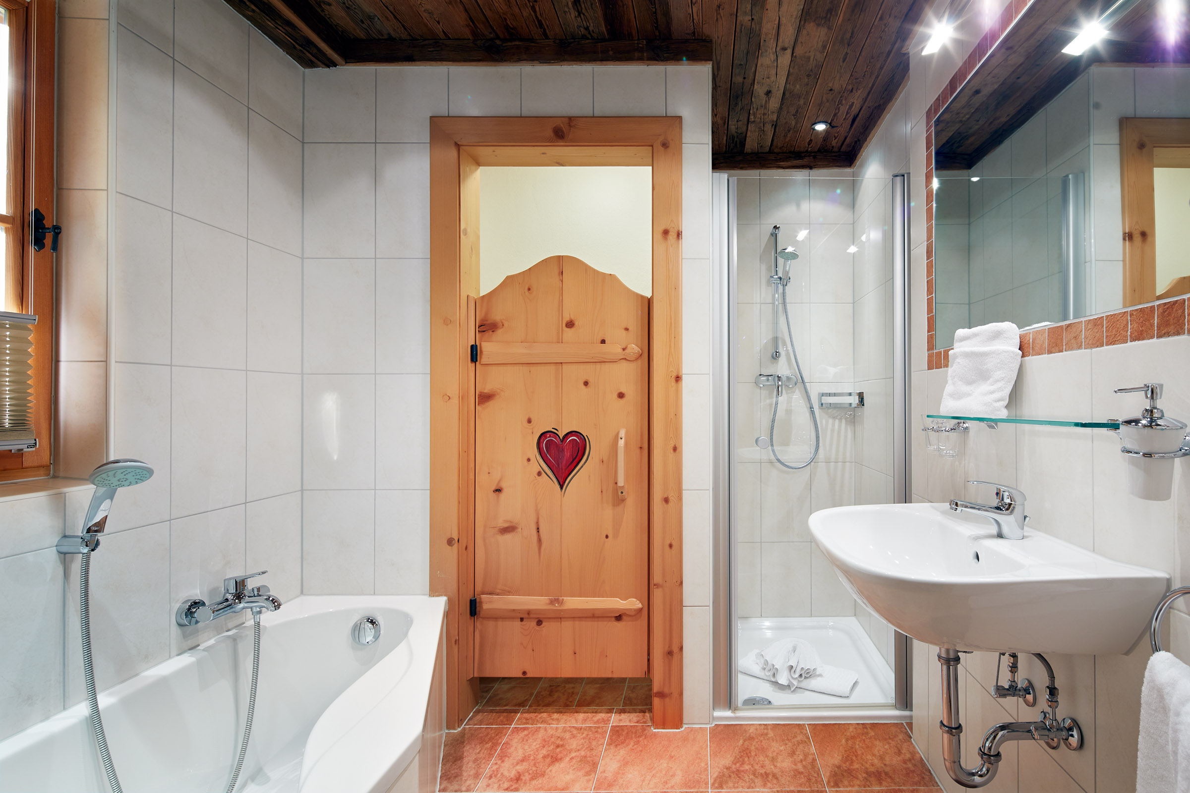 Wanderhotel: Almdorf Flachau