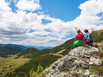 Wanderurlaub - Fahrstuhl - Wandern in den Nockbergen - Hotel GUT Trattlerhof & Chalets****S