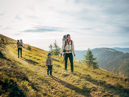 Wanderurlaub - Fahrstuhl - Wandererlebnisse für die ganze Familie - Hotel GUT Trattlerhof & Chalets****S