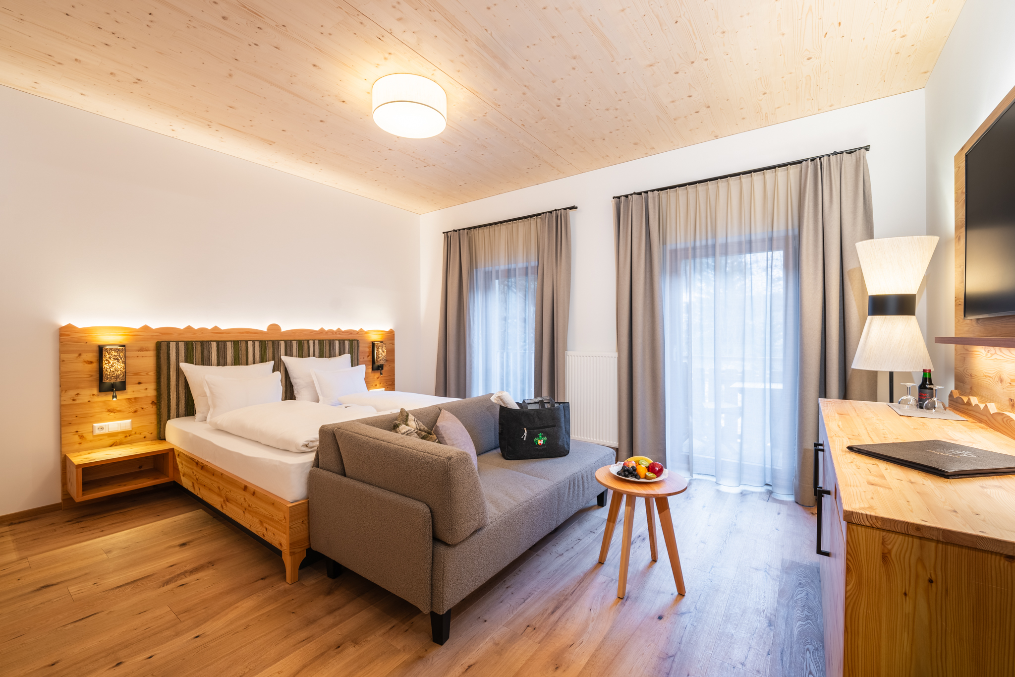 Wanderhotel: Deluxe Gutshofzimmer - Hotel GUT Trattlerhof & Chalets****S