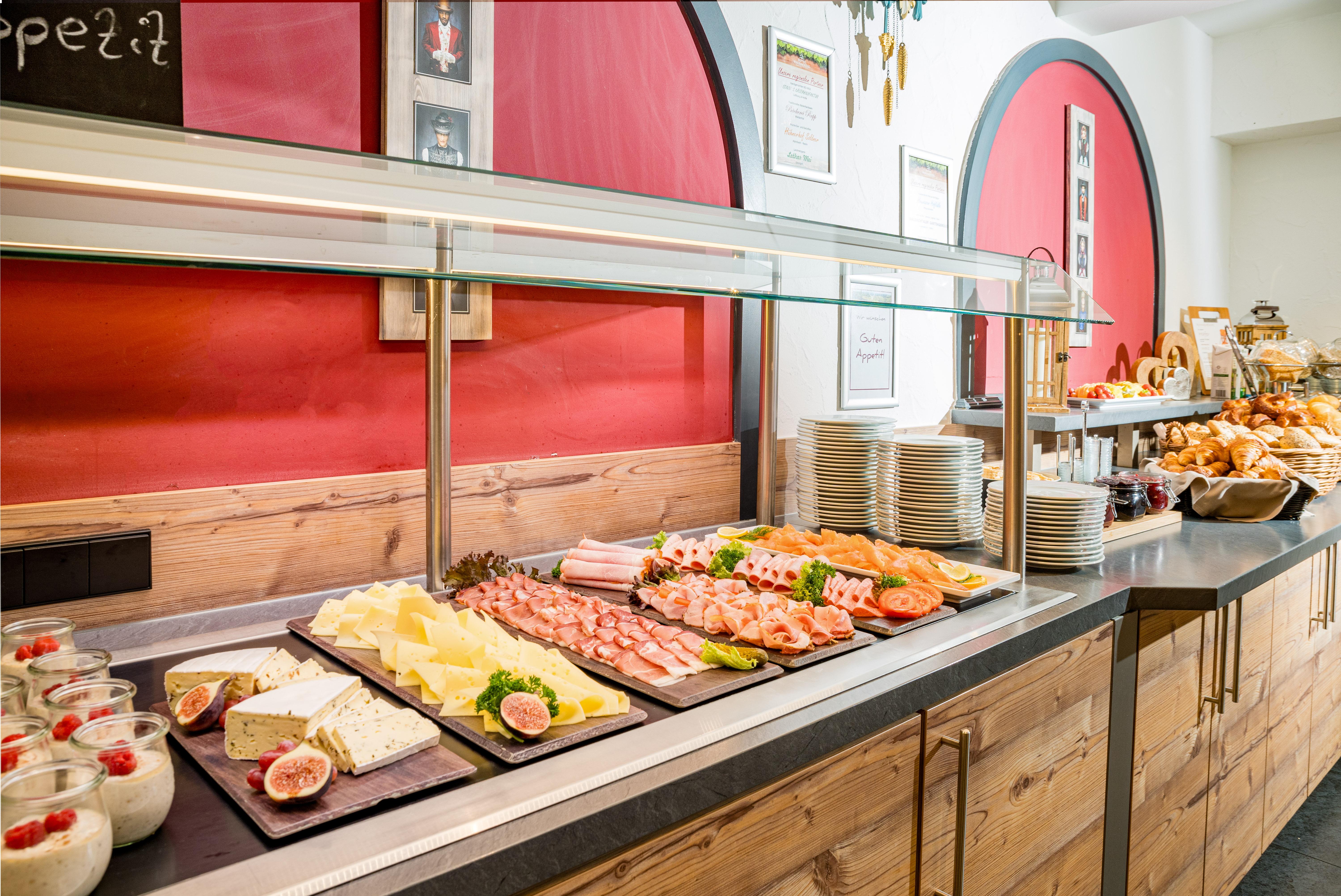 Wanderhotel: Frühstücksbuffet - Hotel-Resort Waldachtal