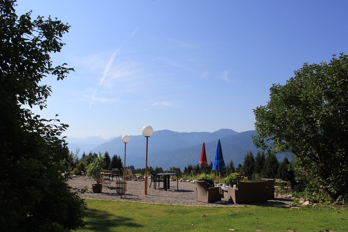 Wanderhotel: Ausblick vom Naturgut - Naturgut Gailtal