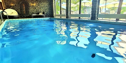 Wanderurlaub - Fahrstuhl - Bayern - Hallenbad Stammhaus - Hotel & Residence Hochriegel