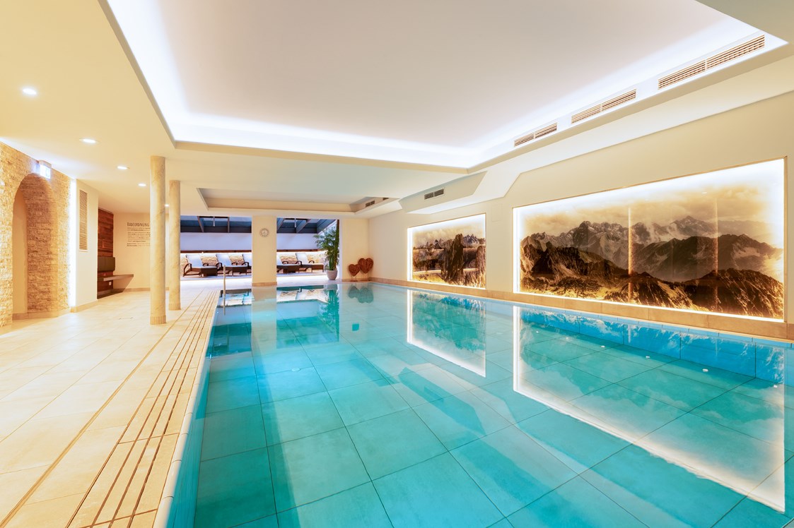 Wanderhotel: Schwimmbad (12 x 5 m) - Hotel garni Schellenberg ****