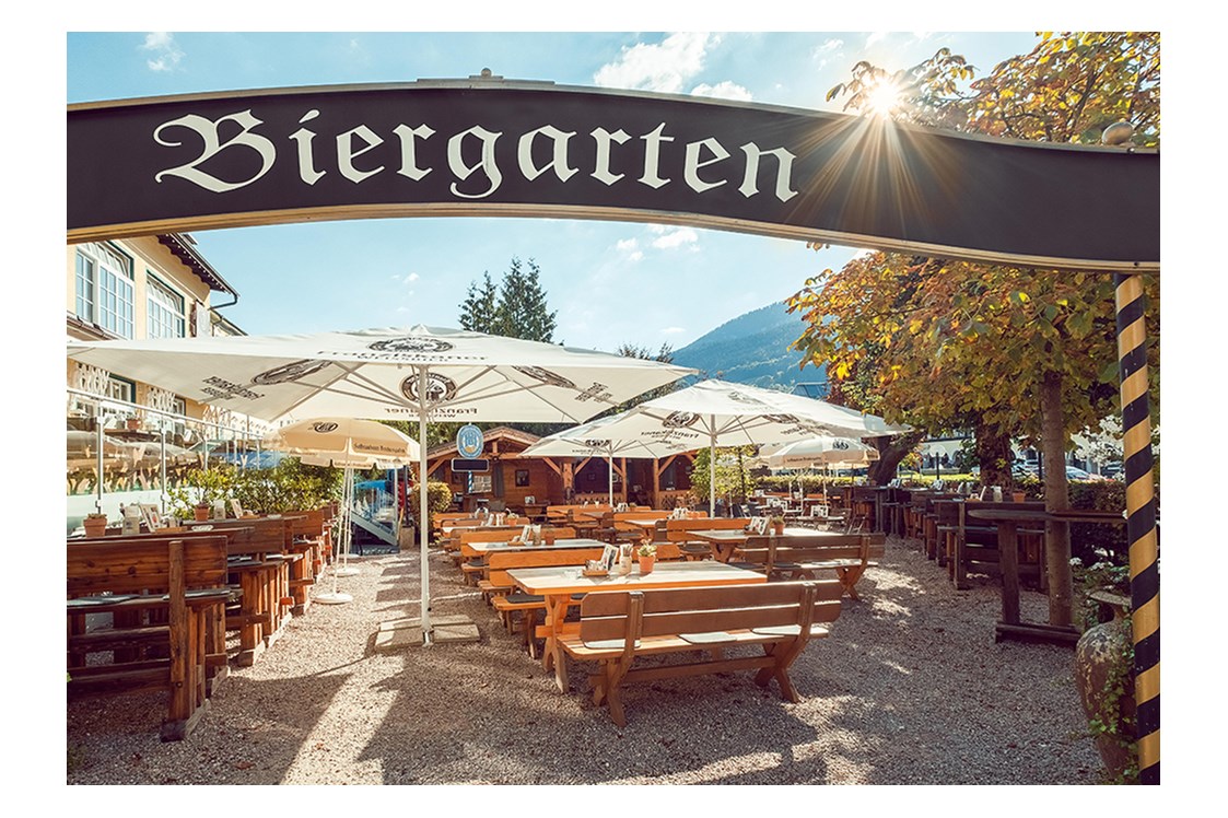Wanderhotel: Ein kühles Bier in unserem Biergarten im Gasthof Neuhaus genießen. - Hotel Edelweiss-Berchtesgaden
