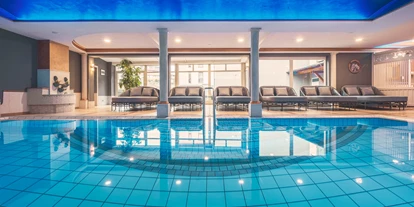Wanderurlaub - Fahrstuhl - Bayern - Hallenbad - Hotel Zum Kramerwirt