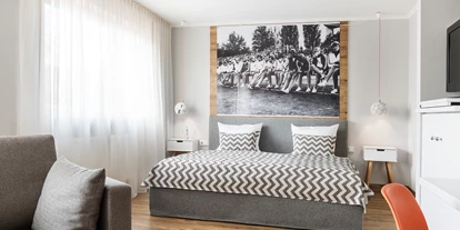 Wanderurlaub - Fahrstuhl - Bayern - Fußballzimmer - Hotel HerzogsPark