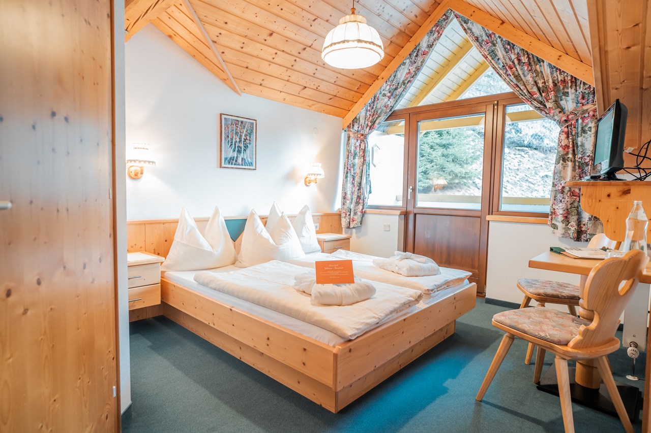 Pirker’s Natur & Bio Familienhotel Zimmerkategorien "Gmiatlich"
