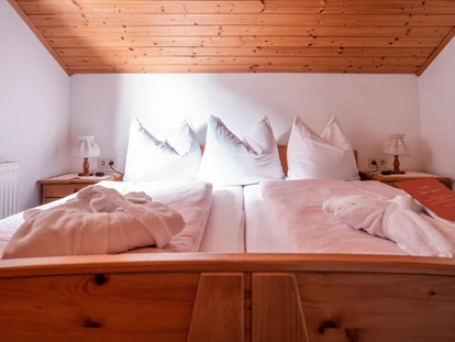 Wanderurlaub - Klassifizierung: 3 Sterne - Gemütliche Zimmer mit Balkon und Ausblick. - Pirker’s Natur & Bio Familienhotel
