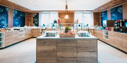 Wanderurlaub - Fahrstuhl - COOEE alpin Hotel Bad Kleinkirchheim