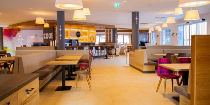 Wanderurlaub - Fahrstuhl - COOEE alpin Hotel Bad Kleinkirchheim
